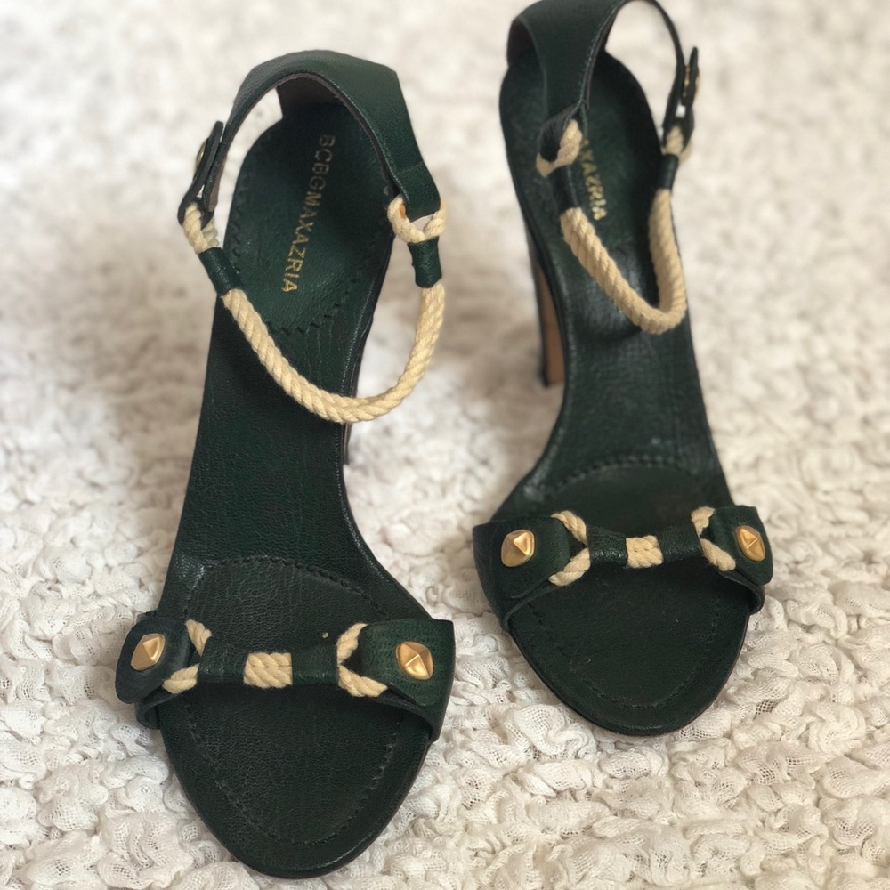 BCBG Summer Hunter Green Open toe heel sz 6